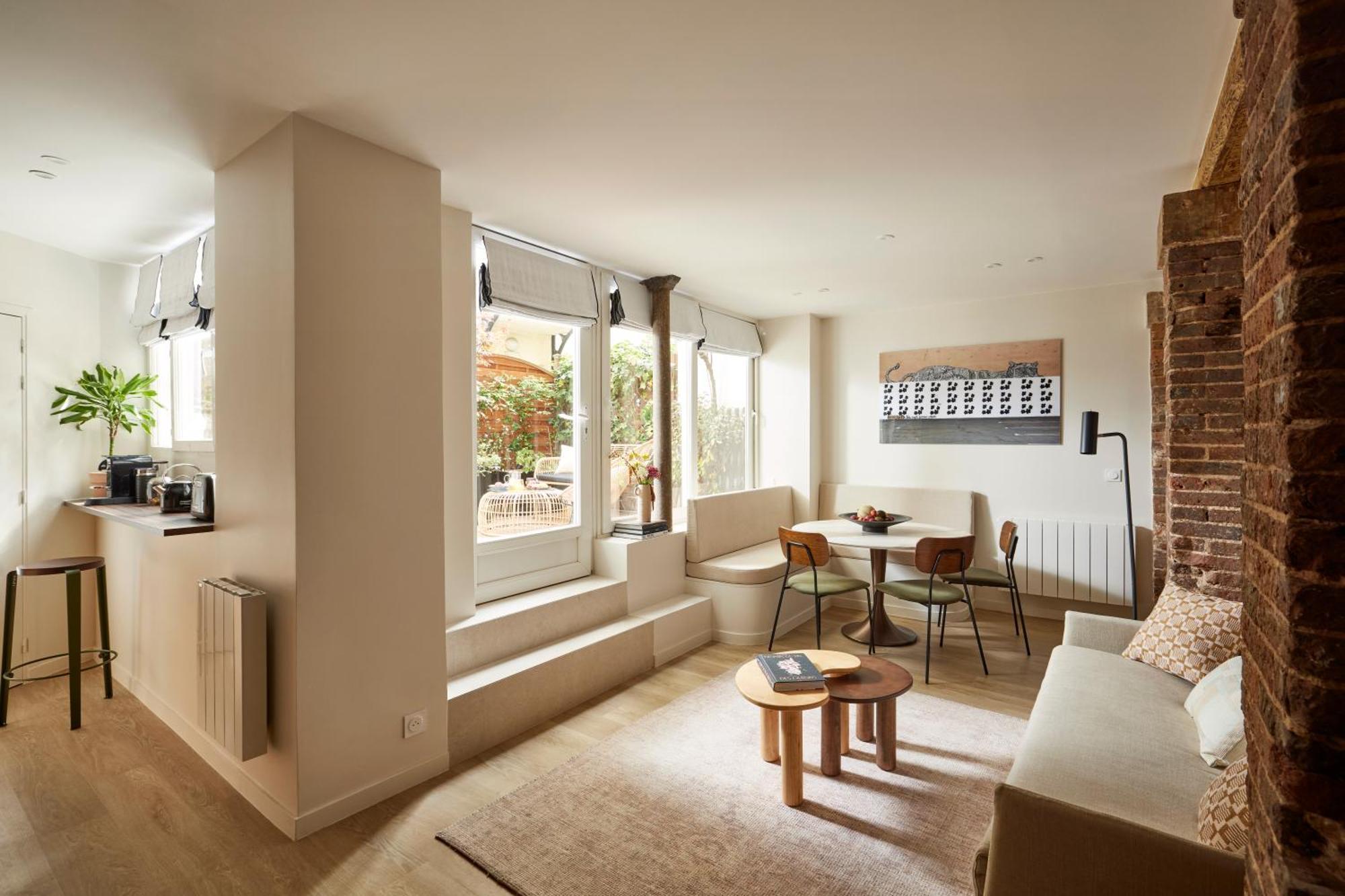 파리 Stylish 2Br & 2Ba With Private Terrace 아파트 외부 사진