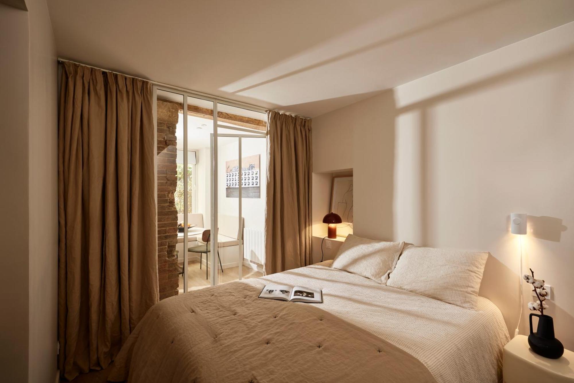 파리 Stylish 2Br & 2Ba With Private Terrace 아파트 외부 사진