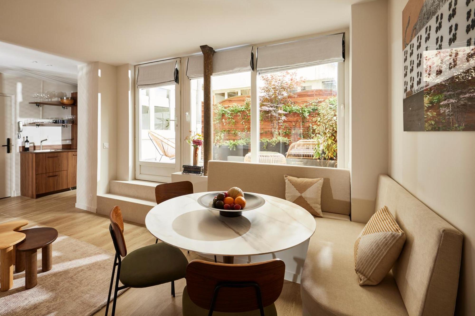 파리 Stylish 2Br & 2Ba With Private Terrace 아파트 외부 사진