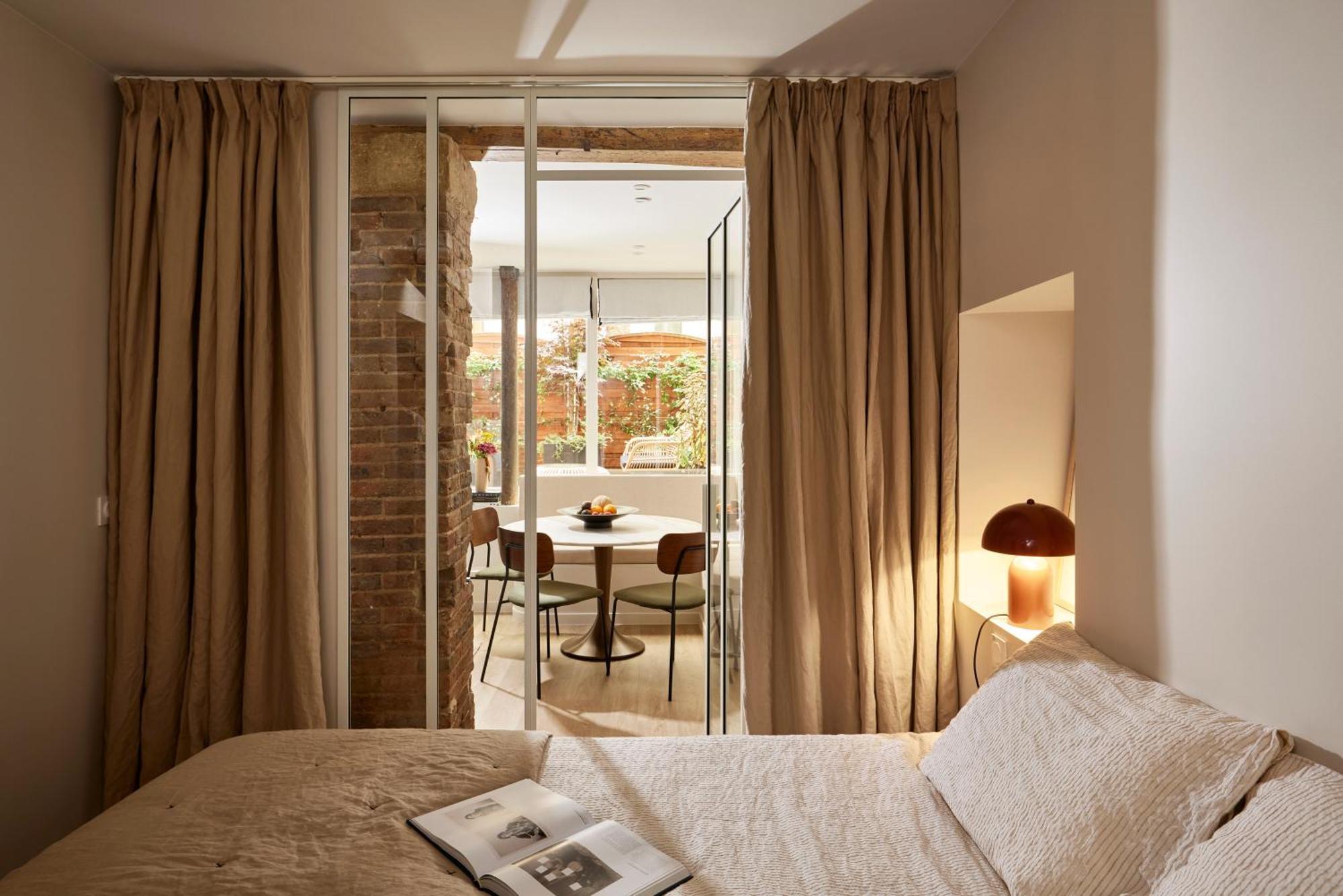 파리 Stylish 2Br & 2Ba With Private Terrace 아파트 외부 사진